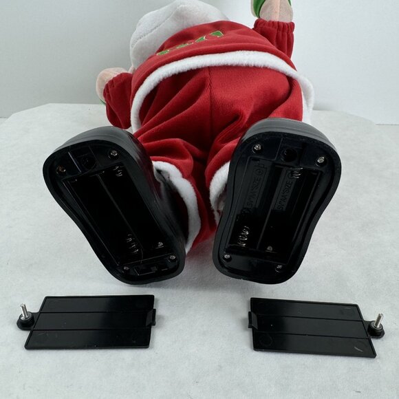 Tekky Toy Dance Now Santa Hip Swinging Santa Claus Singing Dancing Plush Toy 15" - Picture 8 of 15